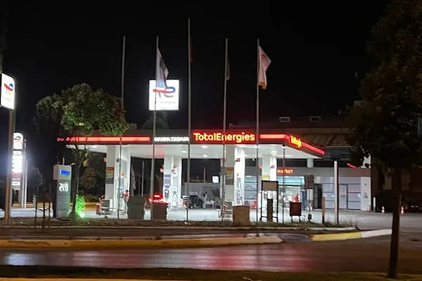 TotalEnergies İstasyonu - Benzin İstasyonu - Sakarya Sapanca