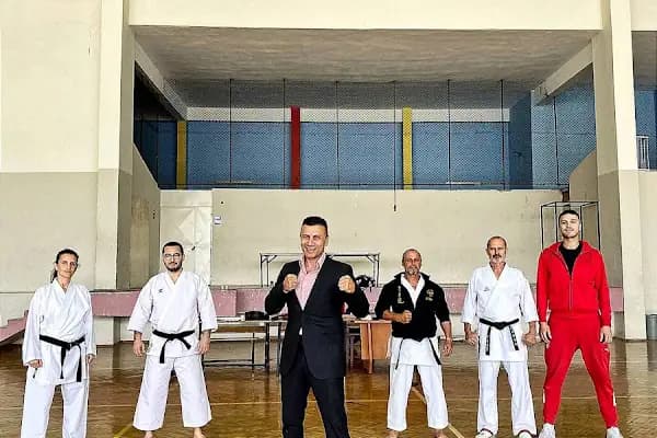 T.Erol spor kb. Karate Thai Kick Boks. M.M.A - Dövüş Sanatları Okulu - İzmir Karabağlar
