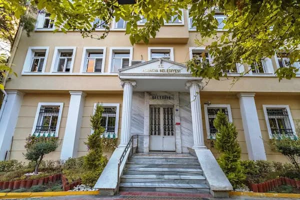 Bornova Belediyesi - Belediye Binası - İzmir Bornova