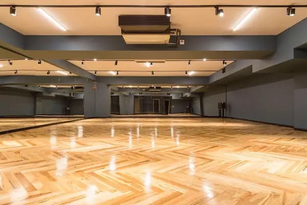 Dance and More - Dans Stüdyosu - İstanbul Ataşehir