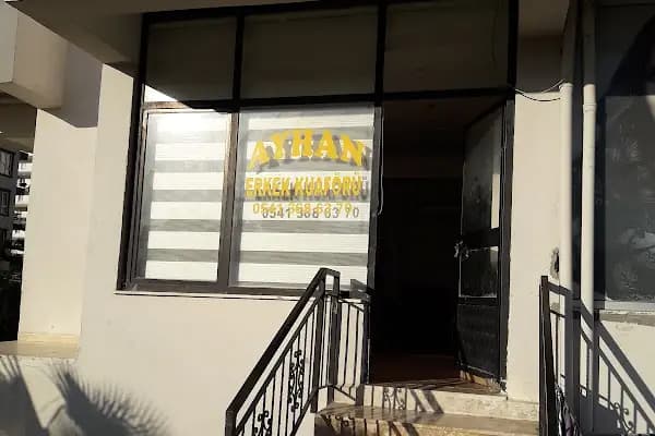 Ayhan Erkek Kuaförü - Kuaför - İstanbul Küçükçekmece