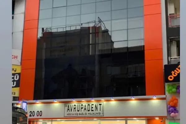Avrupadent Buca Forbes Ağız ve Diş Sağlığı Polikliniği İzmir Gülüş Tasarımı - Diş Kliniği - İzmir Karşıyaka