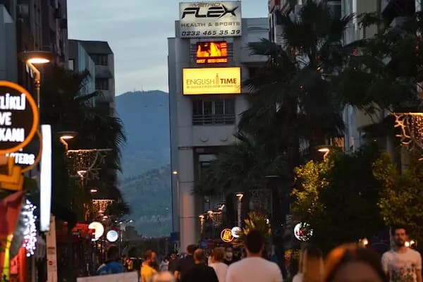 Alsancak Englishtime - İzmir’in En İyi İngilizce Kursu - İngilizce Dil Okulu - İzmir Bergama