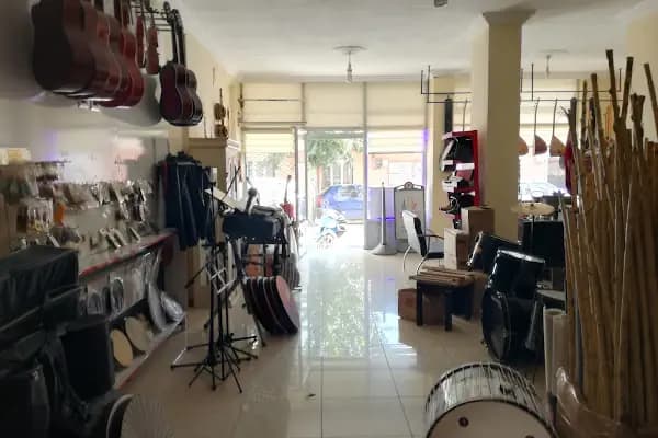 Hasudem Müzik Evi - Müzik aletleri mağazası - Manisa Salihli