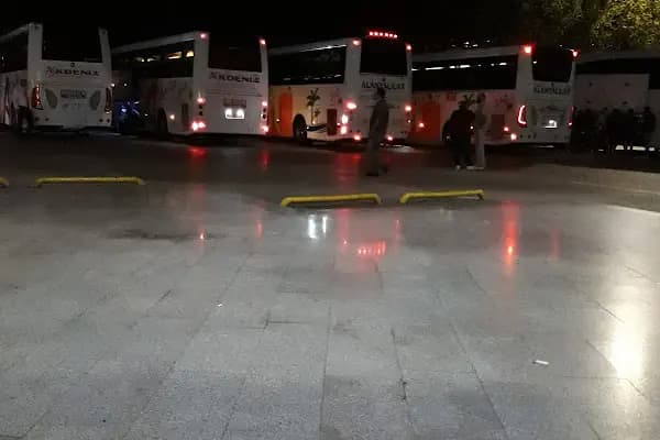 Isparta Petrol Turizm - Ulaşım Hizmeti - İzmir Balçova