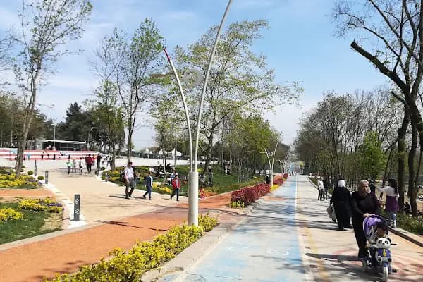 Şehitler Parkı - Park - İstanbul Ataşehir