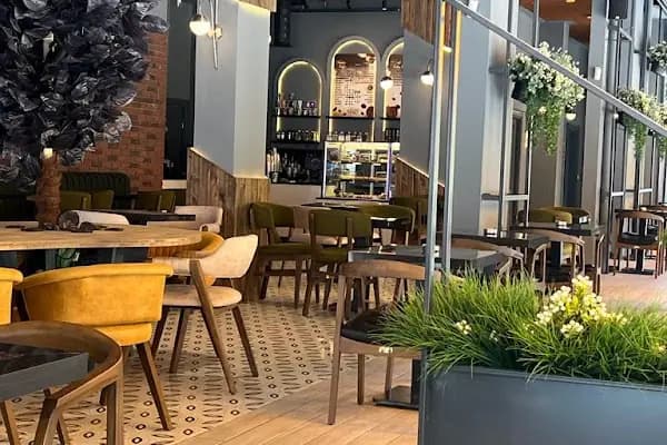 STANDARD Café &amp; Restaurant - Kafe - İstanbul Arnavutköy