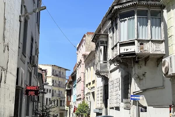 Hürriyet Otel - Otel - İzmir Konak