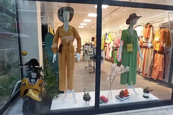 Ova butik - Kadın giyim mağazası - Denizli Pamukkale