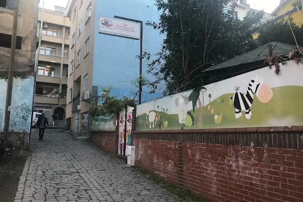 Trabzon Minik Kalpler Kreş ve Gündüz Bakımevi - Okul Öncesi - Trabzon Ortahisar