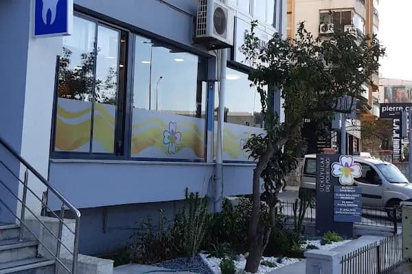 Üçkuyular Ağız ve Diş Sağlığı Polikliniği - Diş Kliniği - İzmir Bornova