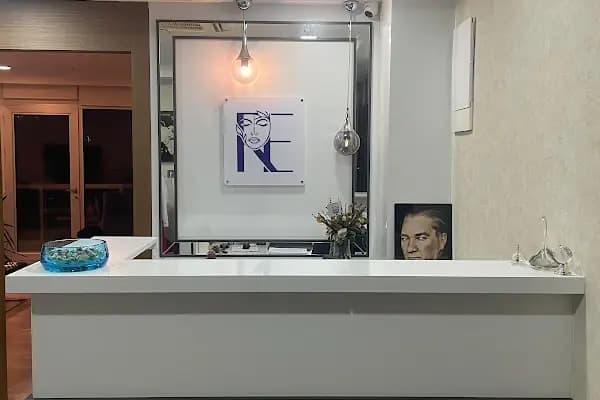 Opr. Dr. Rahmi Evinç - Estetik Cerrahi Uzmanı - İzmir Bergama