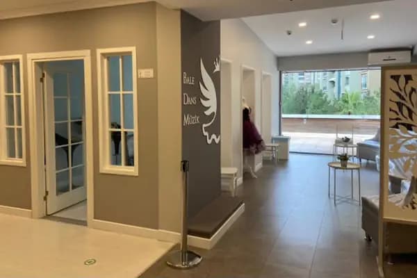 STÜDYO AKADEMİ Bale Dans ve Müzik Okulu - Bale Okulu - İstanbul Küçükçekmece