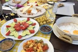 Myndos Balık &amp; Meze Evi