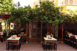 Mola Hotel