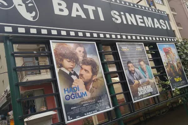 Batı Sineması - Sinema Salonu - İzmir Bergama