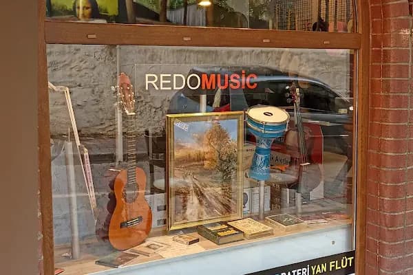 REDOMUSİC - Müzik aletleri mağazası - İzmir Konak