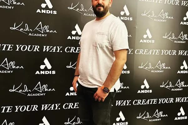 Harun Aykuş Hair Artist - Kuaför - Antalya Döşemealtı