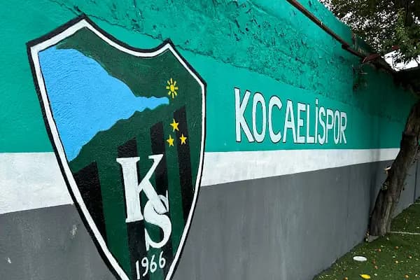 ÇAYIROVA KOCAELİSPOR FUTBOL OKULU - Spor Kulübü - Kocaeli Başiskele