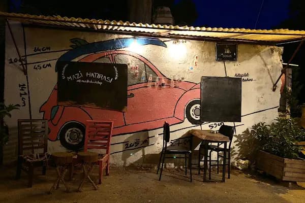 MAZİ KAHVE KİTAP - Kahve dükkanı - İzmir Gaziemir