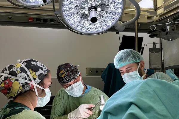 Doç. Dr.Enver Avcı - Gastroenteroloji Uzmanı - Gastroenterolog - Konya Karatay