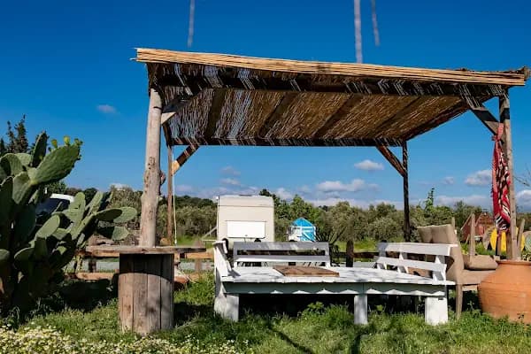 Teos Sanat Kampı -Kamp-Çadır-Bungalow-karavan Konaklama - Kamp Alanı - İzmir Gaziemir