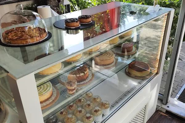 Pastel Patisserie Bayraklı - Pastane - İzmir Bayraklı