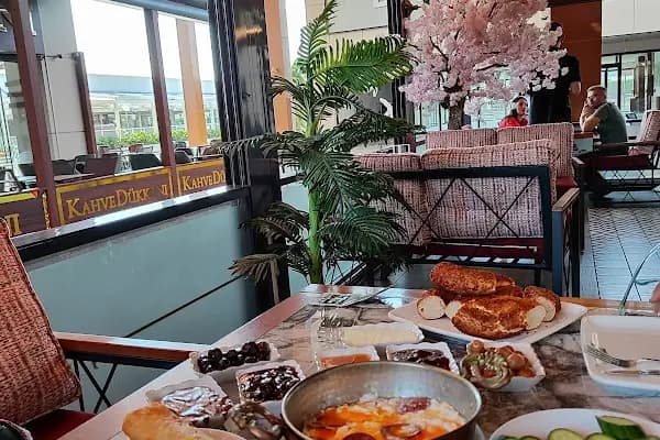 BY PASTA AVLU - Kahve dükkanı - Balıkesir Bigadiç