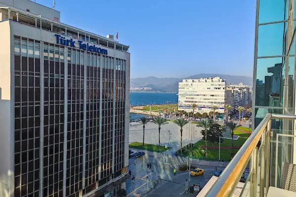 Bulvar Hotel - Otel - İzmir Bayraklı
