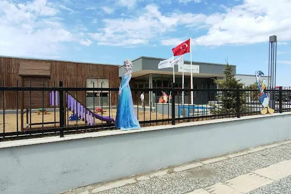 İZMİR BÜYÜKŞEHİR BELEDİYESİ İZELMAN A.Ş. Aliağa Kreş ve Anaokulu Eğitim Merkezi - Anaokulu - İzmir Aliağa