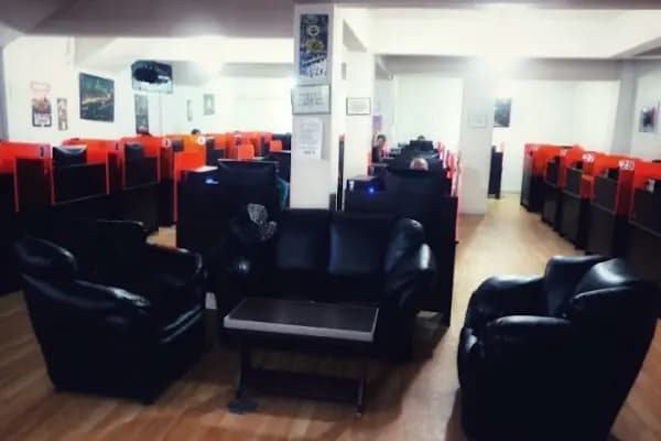 Life Billiards &amp; Bistro - Bilardo salonu - Bursa Osmangazi