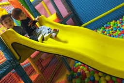 EGE PARK ÇOCUK EĞLENCE MERKEZİ DOĞUM GÜNÜ MEKANI BEAR PARK