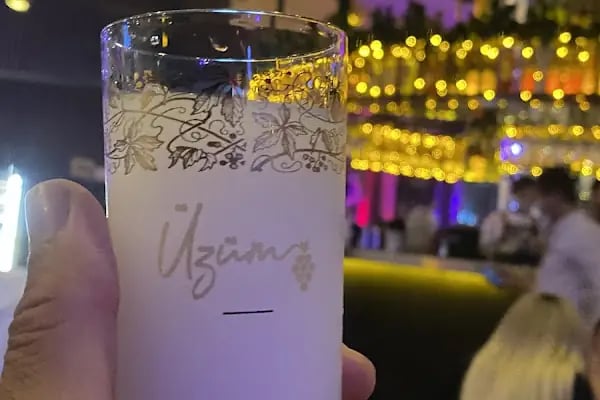 Üzüm İzmir Yeni Nesil Meyhane - Resim 14