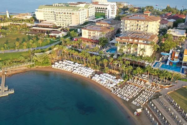 Crystal Land Of Paradise Beach Hotel - Resim 1