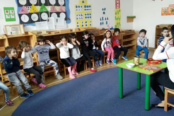 Ataşehir Mavi Şapka Montessori - Resim 3
