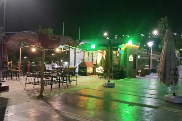 Bademlidere Cumhuriyet Parkı Neşeli Ayaklar - Resim 2