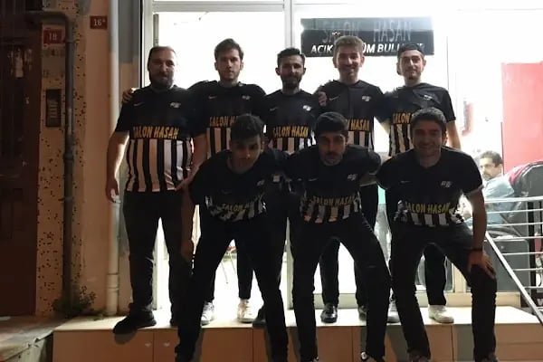 Salon Hasan Erkek Kuaförü - Resim 3