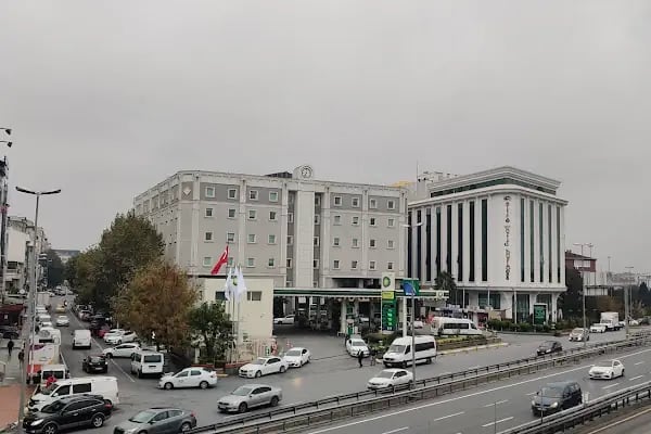 İSTANBUL AYDIN ÜNİVERSİTESİ KIZ ÖĞRENCİ YURDU VE YAŞAM MERKEZİ - Resim 1