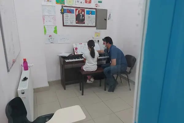 Lider Dans ve Müzik Akademisi - Resim 10
