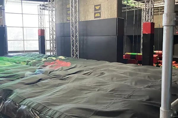 Flyzone Turkey | Mall Of İstanbul | Trambolin Parkı - Resim 16