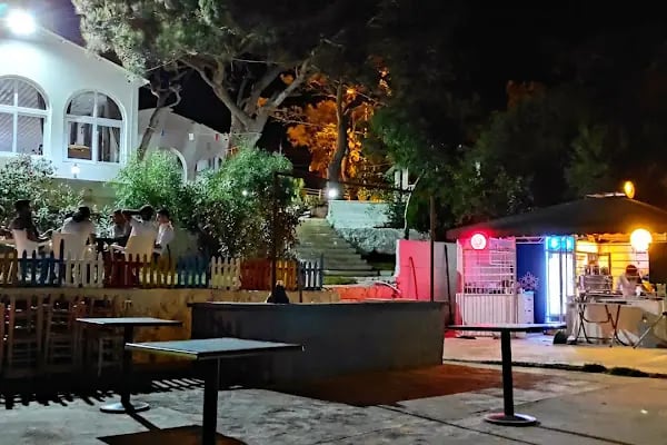 Çamlık Dedikodu Restaurant - Resim 1
