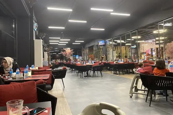 Kafe Karatay Ulubatlı Hasan Parkı - Resim 6
