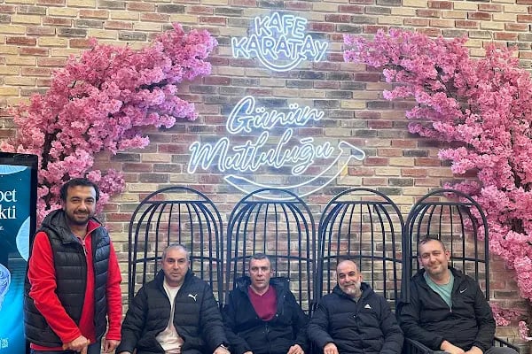 Kafe Karatay Ulubatlı Hasan Parkı - Resim 13