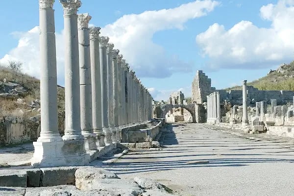 AntRay Aksu Durağı - Resim 2
