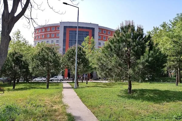 İstanbul Üniversitesi-Cerrahpaşa - Resim 4