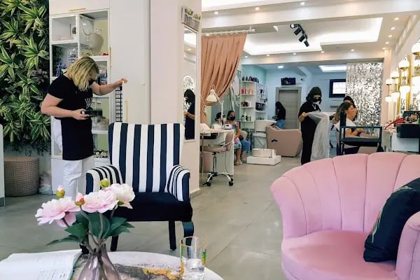 HAYAT KUAFÖR VE GÜZELLİK SALONU - Resim 1