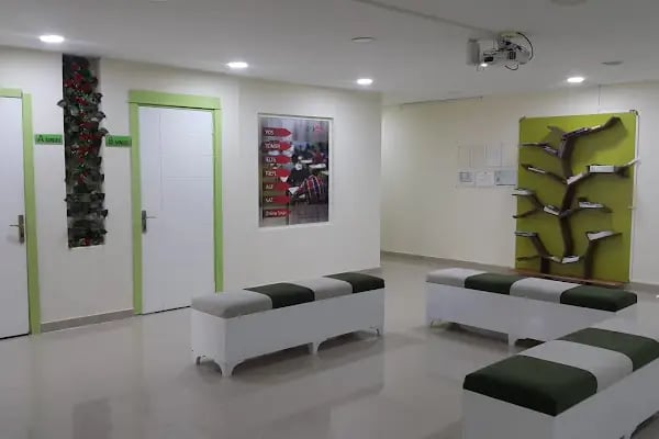 C'MON ENGLISH LANGUAGE SCHOOL BAKIRKÖY - Resim 3