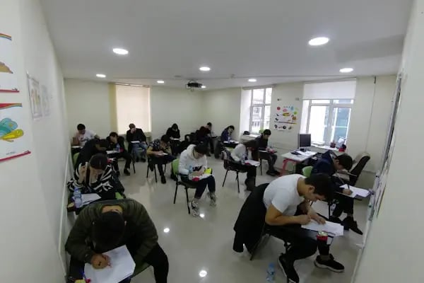 C'MON ENGLISH LANGUAGE SCHOOL BAKIRKÖY - Resim 4