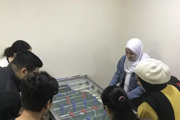 C'MON ENGLISH LANGUAGE SCHOOL BAKIRKÖY - Resim 14