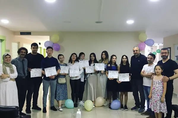C'MON ENGLISH LANGUAGE SCHOOL BAKIRKÖY - Resim 13